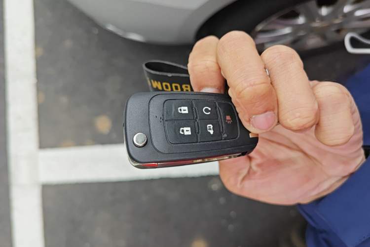 Used Buick GL8 2013 3.0L GT Luxury Business Haoya Edition