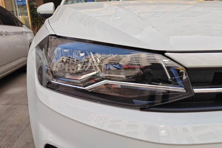 Used Volkswagen Polo 2023 Plus 1.5L Automatic Enjoy-the-Moment Edition Right Front Headlight