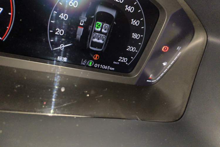 Used Honda Breeze 2025 240TURBO Two-Wheel-Drive Luxury Edition 5 Seats Odometer Close Up