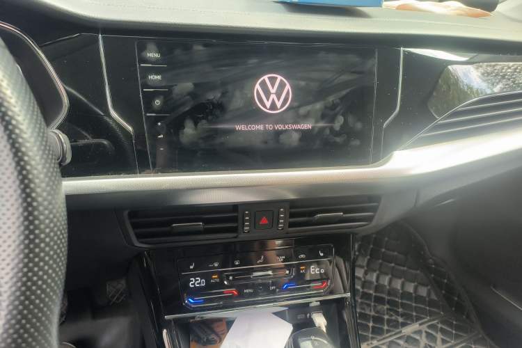 Used Volkswagen Passat New Energy 2022 430 PHEV Hybrid Elite Edition Audio And AC Panel