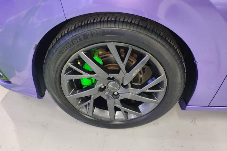 Used Dongfeng Aeolus Yixuan 2020 230T Automatic Glare-Proof Dark Knight Edition Left Front Wheel Hub