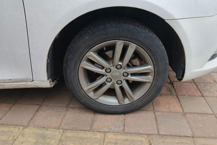 Used Geely Auto Emgrand 2016 Sedan 1.5L Manual Upward Edition Right Front Wheel Hub