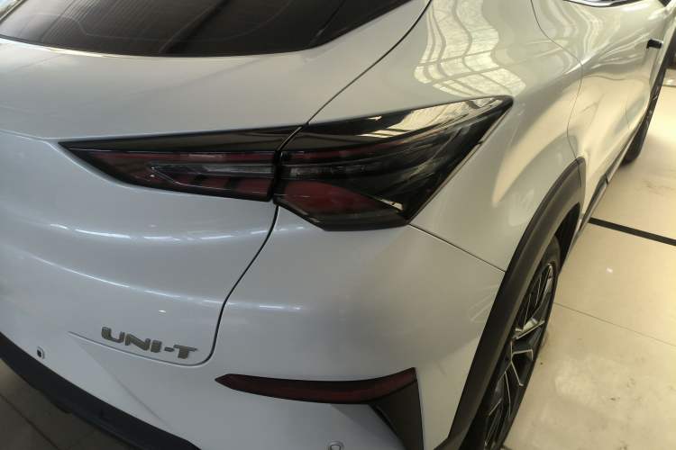 Used CHANGAN UNI-T 2022 1.5T Prestige Version
