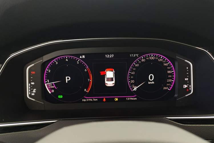 Used Volkswagen Magotan 2025 Zhongxiang Version 330TSI DSG Luxury Edition Instrument Cluster