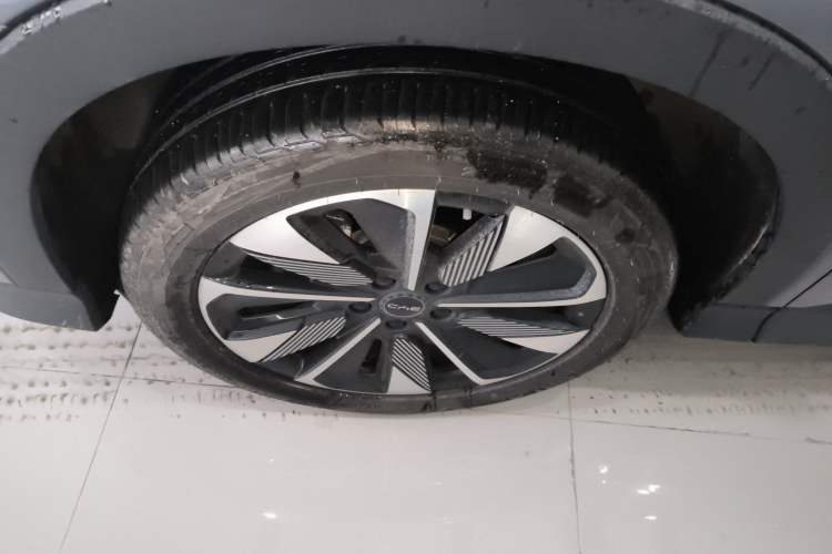 Used BYD Song PLUS New Energy 2025 EV Intelligent Driving Version 520km Premium Model
