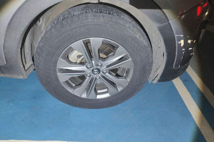 Used Hyundai Santa Fe 2013 2.4L Automatic 2WD Comfort Edition
