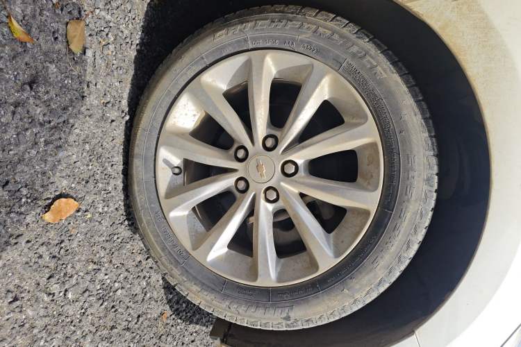 Used Chevrolet Cruze 2017 1.5L Manual Pioneer Edition
