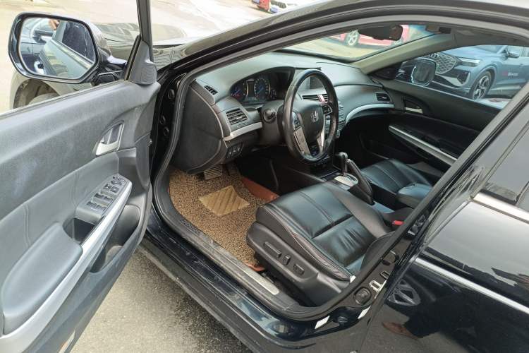 Used Honda Crosstour 2012 2.4L Luxury Edition Driver Seat
