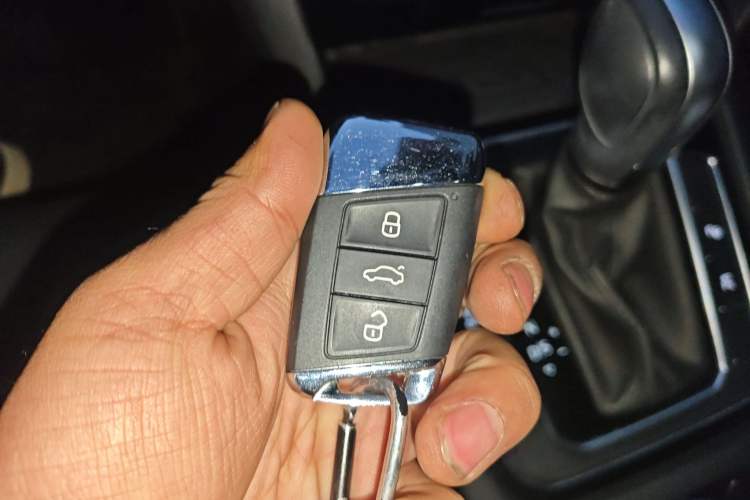 Used Volkswagen Variant 2021 2.0T Longitudinal Version Vehicle Key