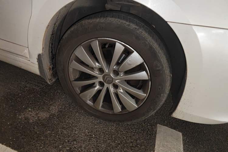 Used Citroen C-Quatre 2013 Sedan 1.6L Automatic Prestige Model Right Front Wheel Hub