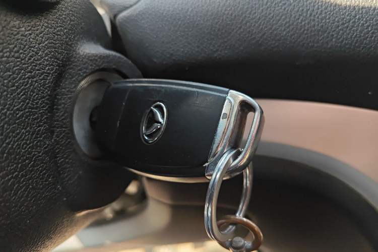 Used HYOSOW H3 2015 1.5L manual luxury version Vehicle Key