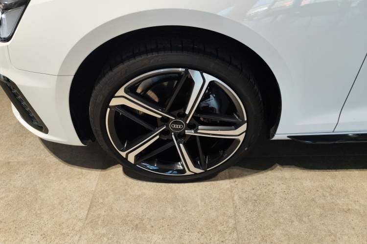 Used Audi A4L 2024 40 TFSI Luxury Dynamic Edition
