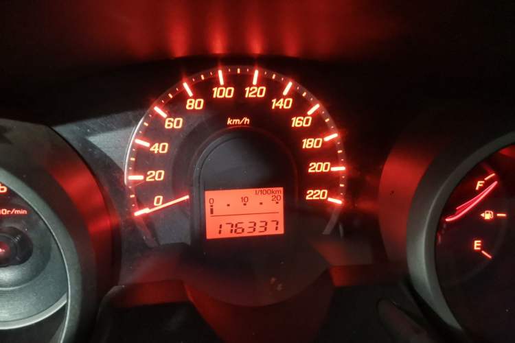 Used Honda Fit 2011 1.3L manual Comfort version
