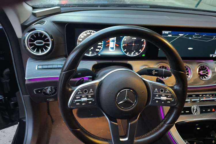 Used Mercedes-Benz CLS 2018 CLS 300 Luxury Model
