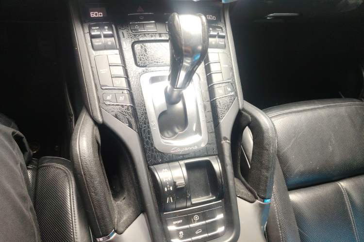 Used Porsche Cayenne 2013 3.6L automatic transmission U.S. specification Gear Lever