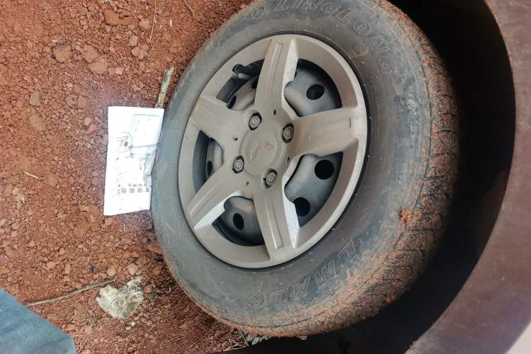 Used Wuling Hongguang 2020 1.2L S Base Model China VI LSI Right Front Wheel Hub