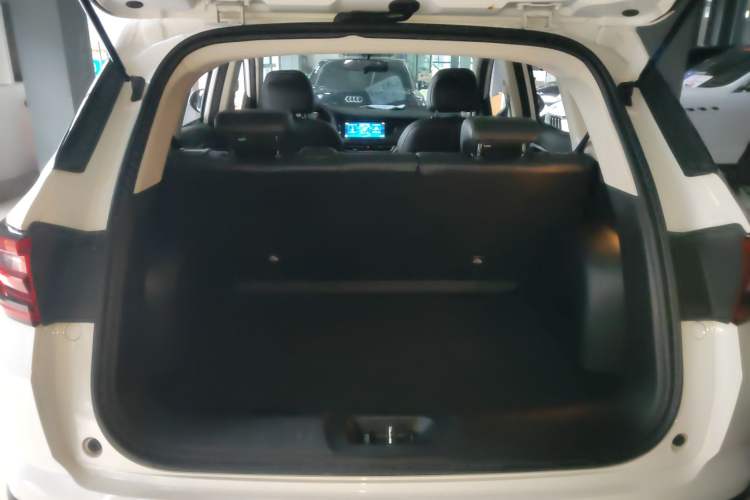 Used Changan CS35PLUS 2021 Honor Million Edition 1.6L CVT Luxury Model
