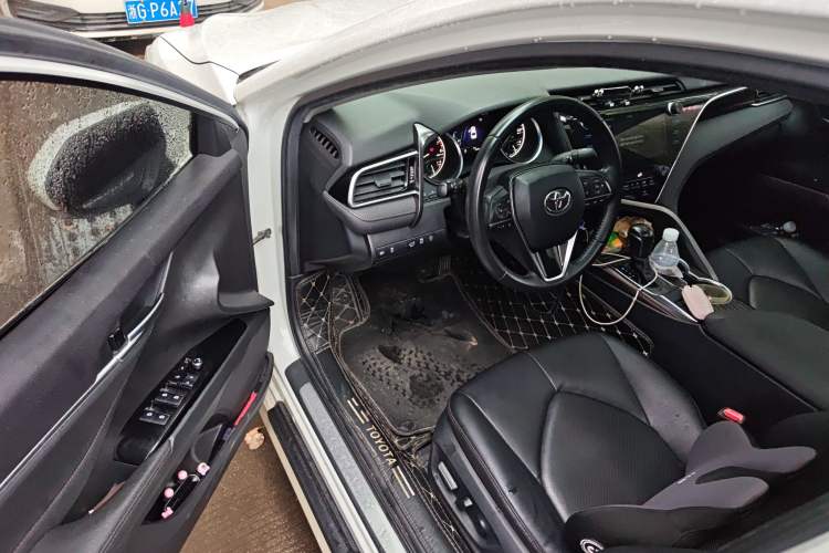 Used Toyota Camry 2019 2.0G Luxury Edition China VI Standard