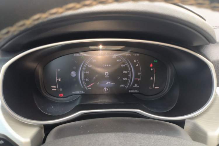 Used Geely Auto Emgrand X7 Sport 2018 1.8TD Automatic Two-Wheel Drive Smart Connect 4G Internet Edition
