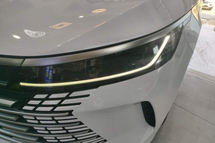 Used BYD Destroyer 05 2024 HONOR Edition DM-i 55KM Luxury Model Left Front Headlight