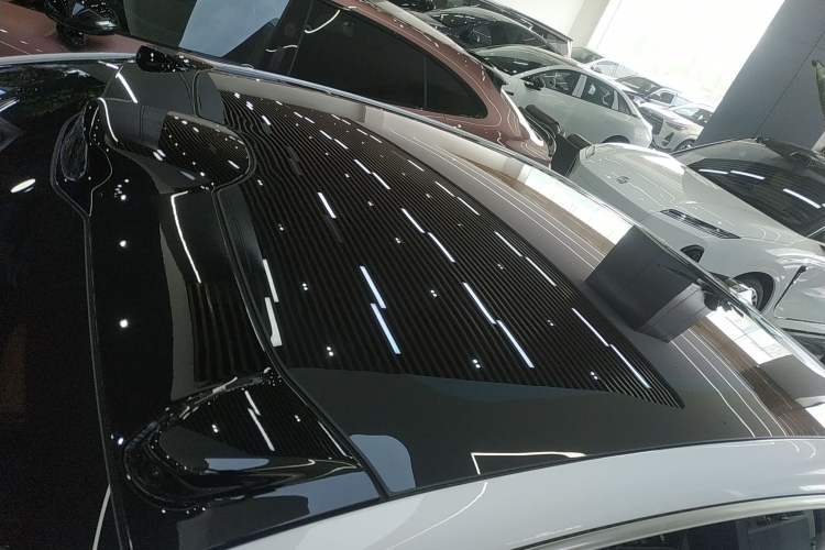 Used Nio ET5 2024 75 kWh Roof