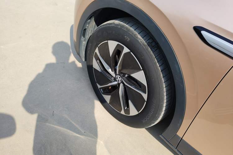 Used Volkswagen ID.4 CROZZ 2022 Long-Range PURE+ Edition Exterior 4