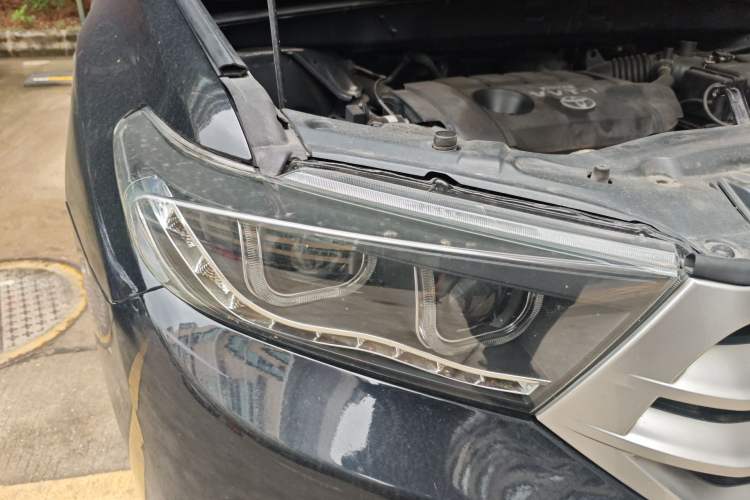 Used Toyota Highlander 2012 2.7L Two-Wheel Drive 7-Seater Elite Edition