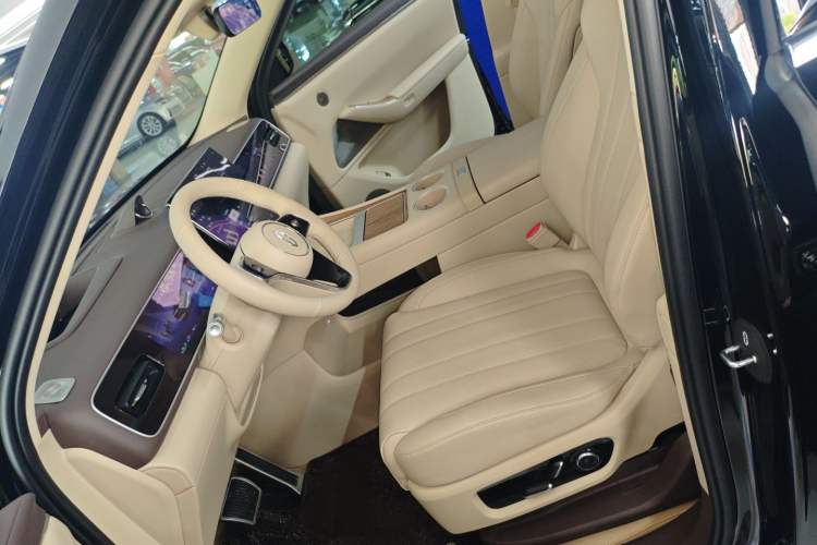 Used Hima AITO M7 2026 Model Range-Extending Max All-Wheel Drive 5-Seater Version Left Front Seat