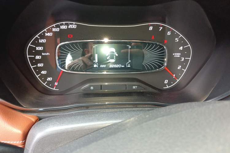 Used Baojun 510 2017 1.5L Manual Luxury Model Odometer Close Up