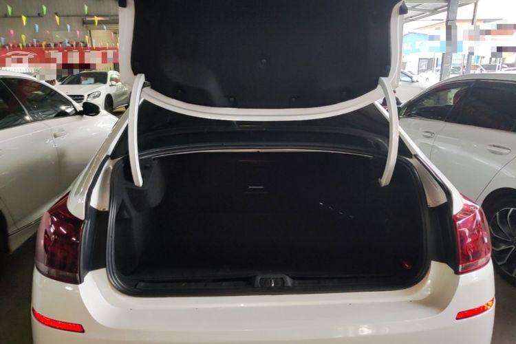 Used Citroen C5 2017 350THP Automatic Luxury Model Trunk