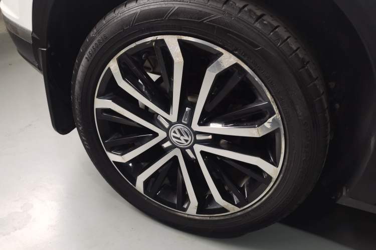 Used Volkswagen T-ROC 2018 280TSI DSG Two-Wheel-Drive Comfort Version China V Standard Exterior 5