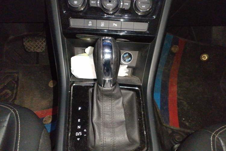 Used Volkswagen Touran 2016 Volkswagen Touran L 280TSI DSG Comfort Edition