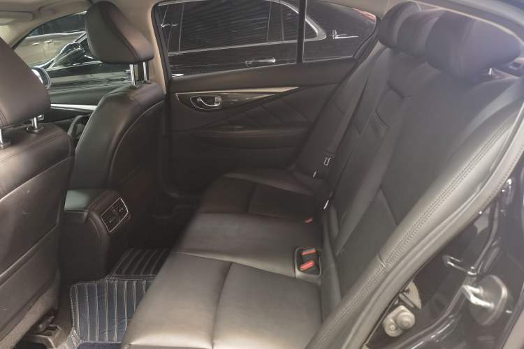 Used Infiniti Q50L 2016 2.0T Comfort Edition Left Rear Seat