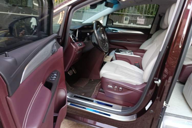 Used Buick GL8 2022 Avenir Aivia Six-Seat Deluxe Edition