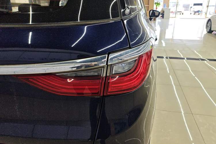 Used BYD Song MAX 2019 1.5T Automatic Smart Connect ZhiLian RuiDong Model 7 Seats China V Emission Standard
