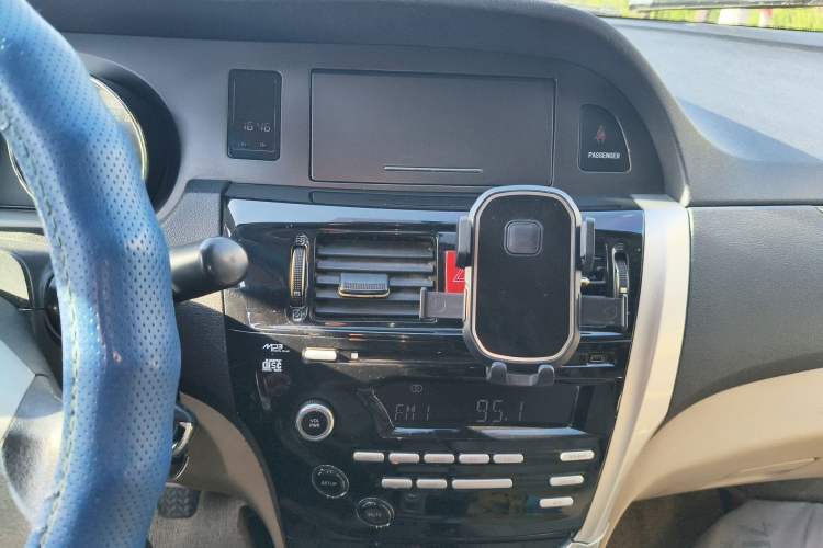 Used Great Wall C30 2013 1.5L Manual Luxury Model Audio And AC Panel