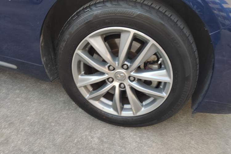 Used Infiniti Q50L 2018 2.0T Comfort Edition China VI Standard