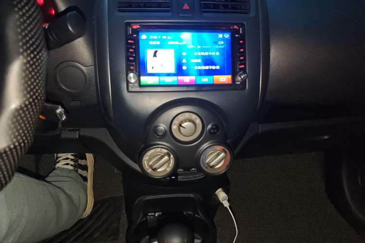 Used Nissan Sunny 2011 1.5XE CVT Comfort Edition Audio And AC Panel