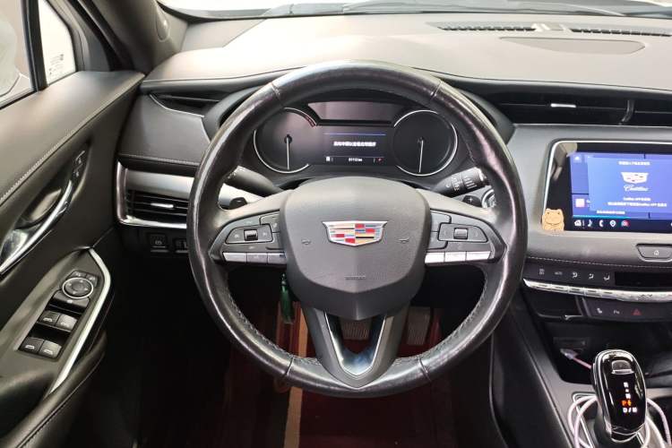 Used Cadillac XT4 2021 28T Two-Wheel Drive Leading Version Steering Wheel
