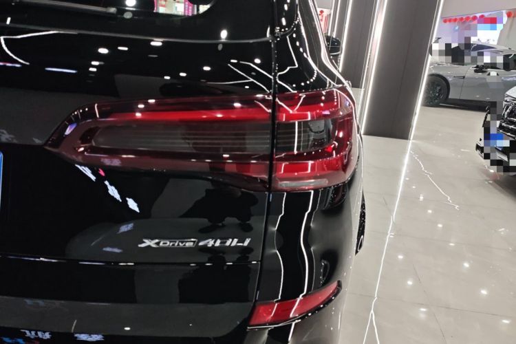 Used BMW X5 2022 xDrive 40Li Luxury Edition M Sport Package
