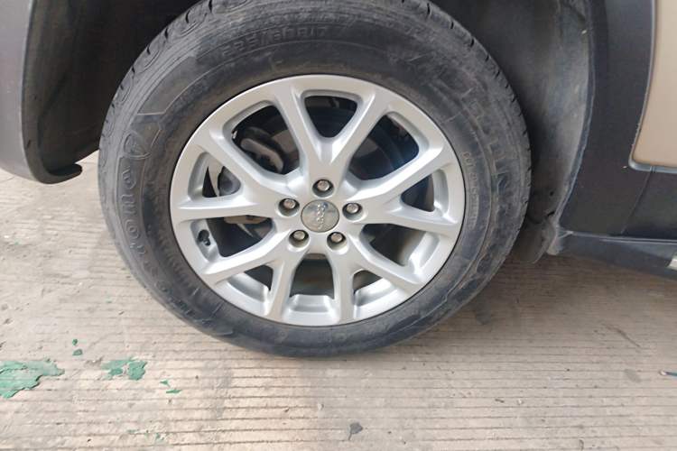 Used Jeep Cherokee 2017 2.0L Superior Edition