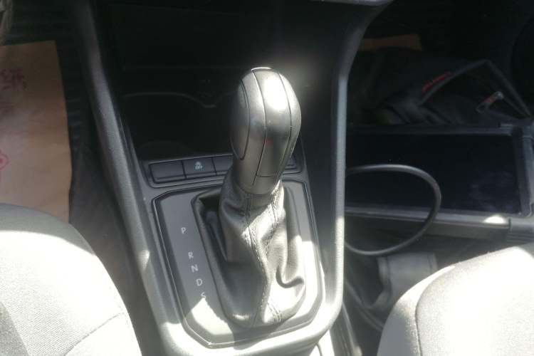 Used Volkswagen Santana 2021 1.5L Automatic Fashion Edition Gear Lever