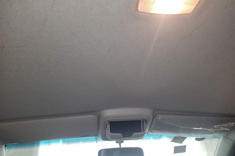 Used JMC Yuhu 5 2018 2.4T Classic Edition Diesel Manual Two-Wheel Drive Luxury Long-Wheelbase JX4D24A5L