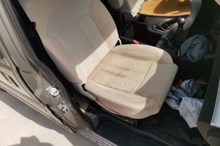 Used FORTHING Lingzhi 2023 M5L 1.6L Base Model 5 Seats Right Front Seat