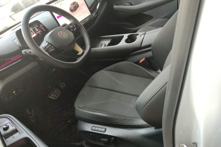 Used Volkswagen ID.UNYX 2024 Pro Long-Range Version Left Front Seat