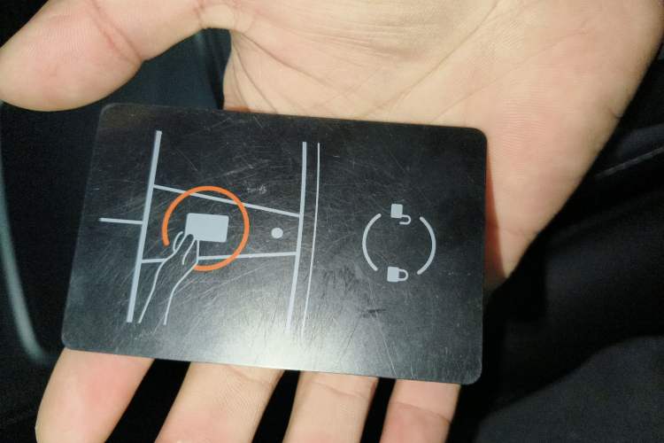 Used Tesla Model Y 2022 Long-Range All-Wheel-Drive Version
