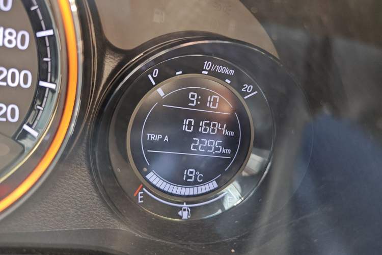 Used Honda XR-V 2017 1.8L EXi CVT Comfort Version