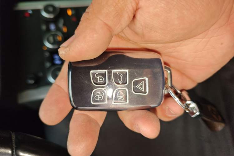 Used Land Rover Range Evoque 2016 2.0T PURE Style Edition Vehicle Key