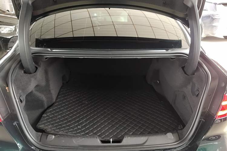 Used Jaguar XEL 2023 2.0T 250 PS R-DYNAMIC S Advanced Sport Edition
