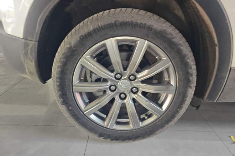 Used Cadillac XT4 2021 28T Two-Wheel Drive Leading Version
